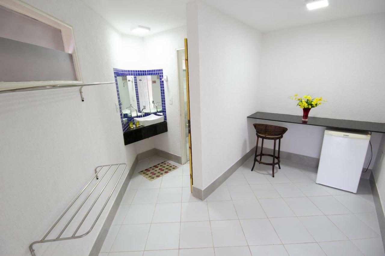 Croa Mares Hotel